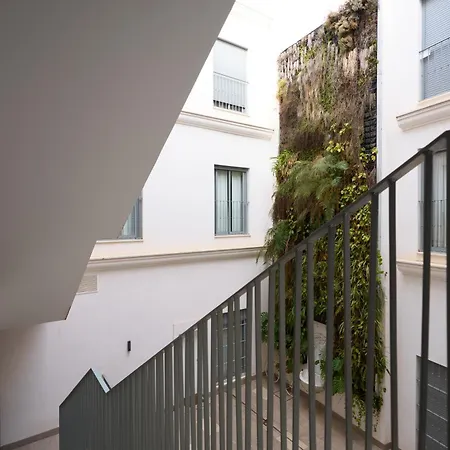 Apartman Goyeneta 17, By Homing U *
